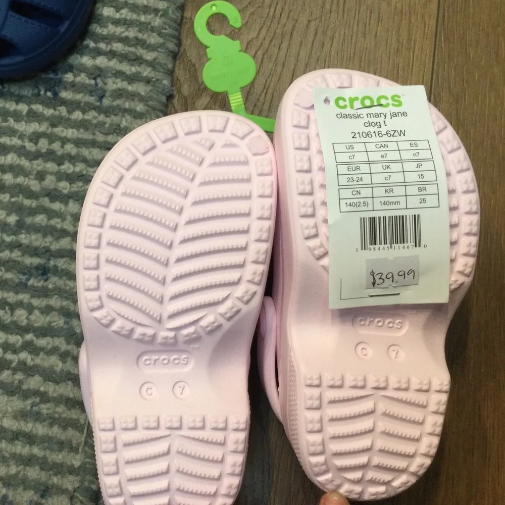 CROCS brand new